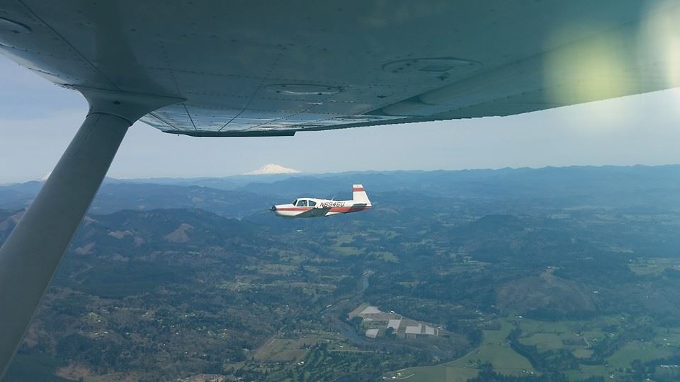 N6946U In Flight