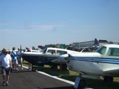 Four Mooneys showed up for the Fly-In on Saturday