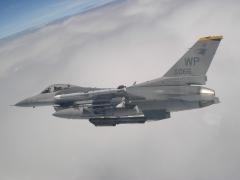 Another Wolfpack F-16.