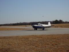 Taxiing in at Winder