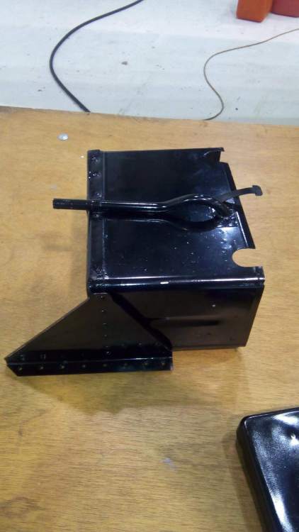 Battery box tail 3.jpg