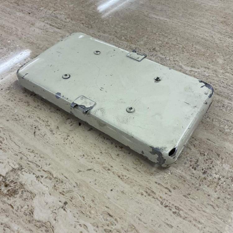 Mooney Battery Cover .jpg