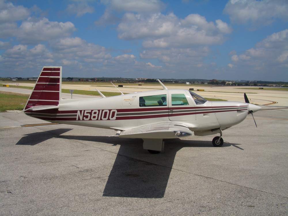 N5810Q Exterior.jpg