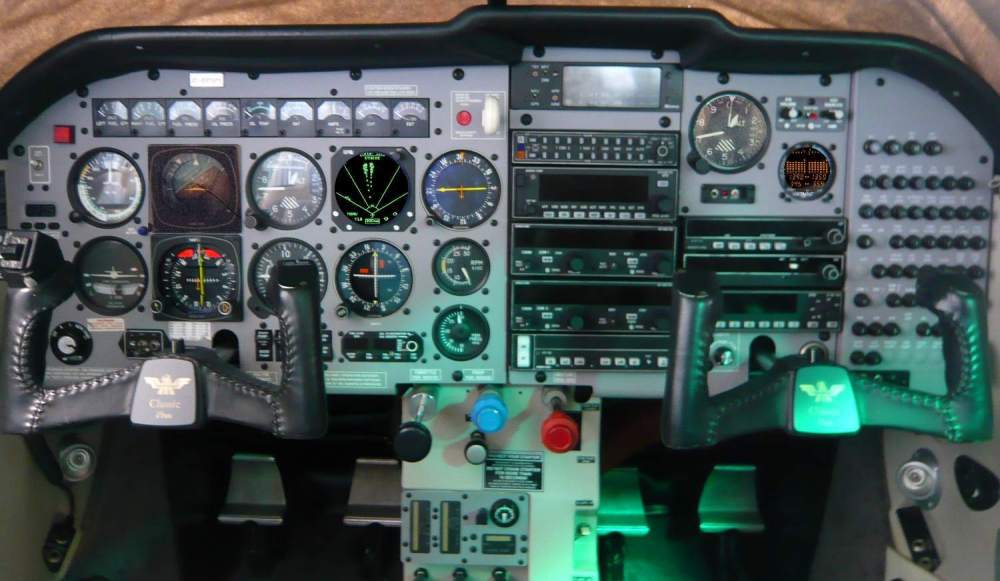 Cockpit.jpg