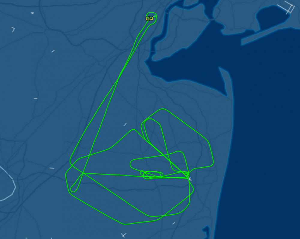 Screenshot 2022-05-13 at 13-12-20 FlightAware ✈ Flight Tracking Map ✈ N4361H.png